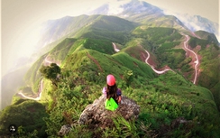 Bình Liêu hút dân phượt tới sống lưng khủng long